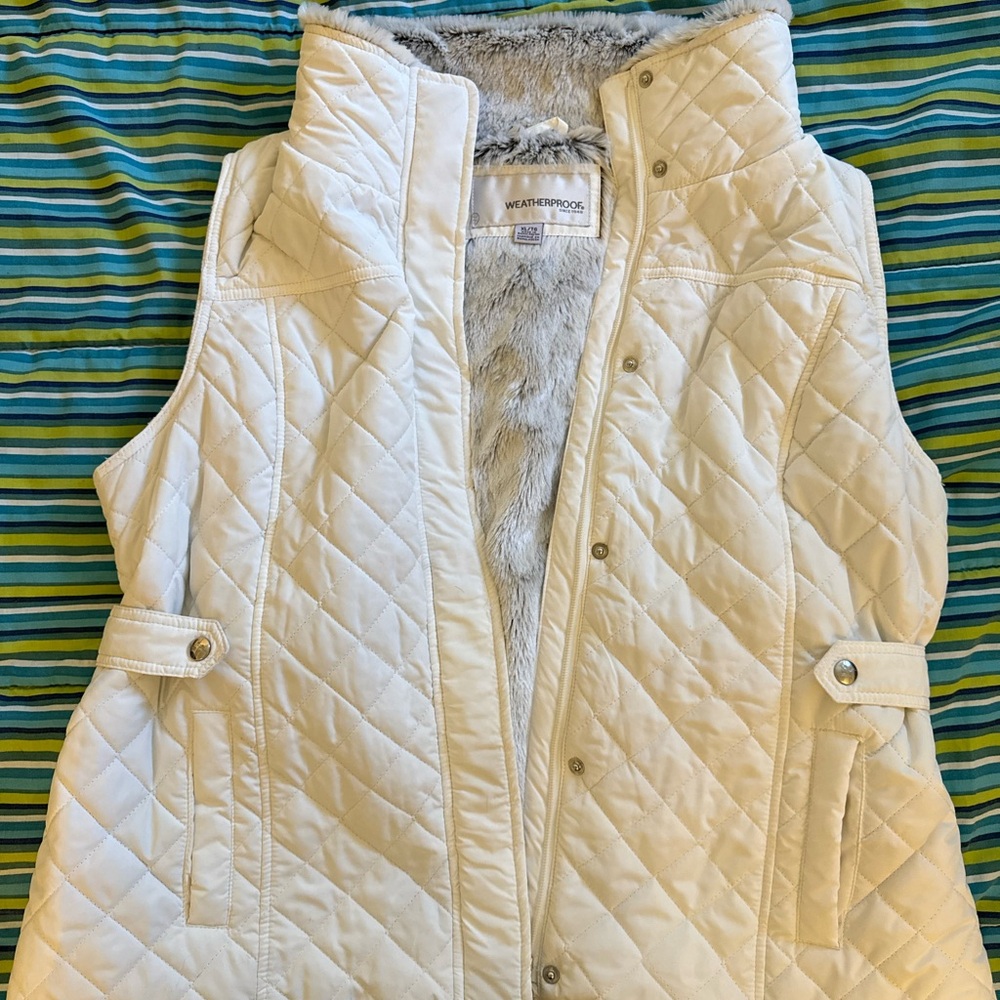 Weatherproof Women's Ivory Quilted Vest